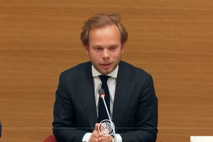 Quand-lextreme-droite-sen-prend-aux-medias